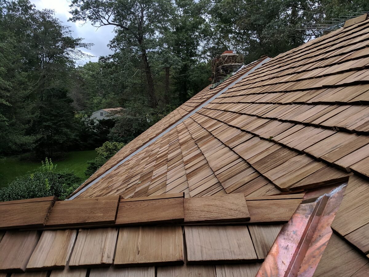 What Is Cedar Shake Roofing?